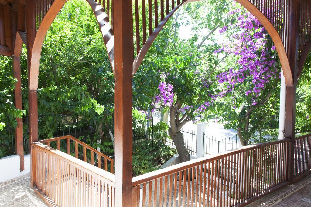 Orhan Kutbayin Evi Adalar Exteriör bild
