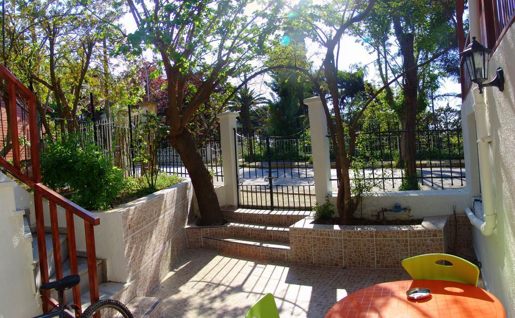 Orhan Kutbayin Evi Adalar Exteriör bild